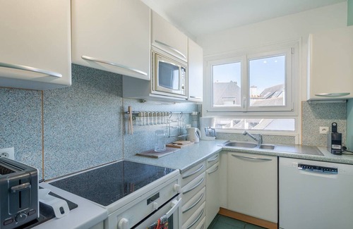 La Trinite-sur-Mer Apartment | La Trinité-sur-Mer: 3-room apartment with parking, near port and beaches