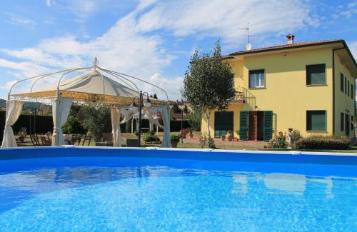 Montecarlo House | La Valinfiore Charming Home