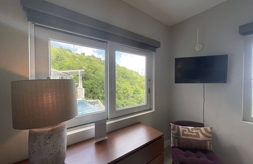 Estate La Vallee House | La Vallee View Villa 7 bed/6 bath or 5 bed/4 bath