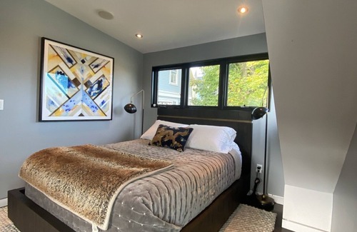 Dorchester House | LA Vibes in the Heart of Boston