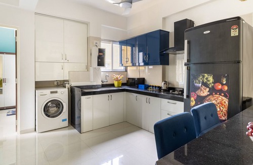 Anjuna Apartment | LA'VIDA BY ALOHAGOA! Stunning 2BHK apartment with pop art décor, 3 balconies