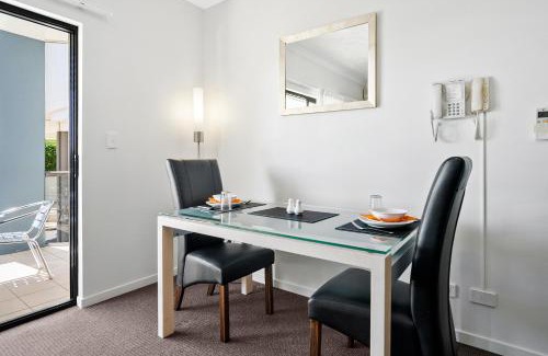 Redcliffe Apartment | La Vida on Anzac