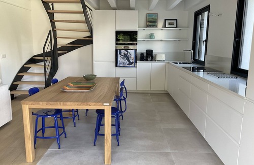 Sauzon House | La vie en Bleue au Coeur dun Village Typique, Belle Ile en Mer, Sauzon