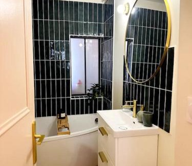 Villeneuve Apartment | La Vie en Rose - Rennes & Gare