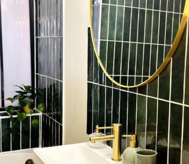 Villeneuve Apartment | La Vie en Rose - Rennes & Gare