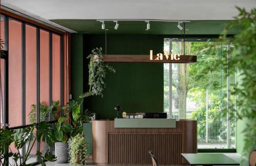 Central Seberang Perai Hotel | La Vie Hotel Juru