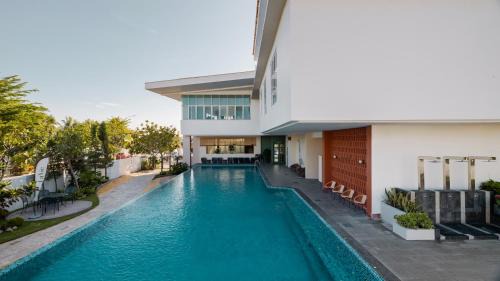 Central Seberang Perai Hotel | La Vie Hotel Juru