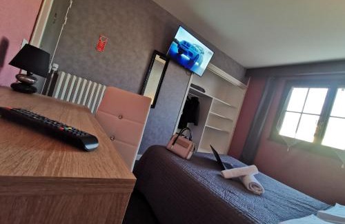 Les Ancizes-Comps Hotel | La Vieille Ferme