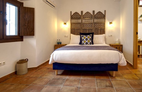 Canillas de Aceituno Bed & Breakfast | La Vieja Botica Bed & Breakfast