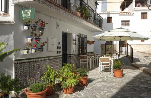 Canillas de Aceituno Bed & Breakfast | La Vieja Botica