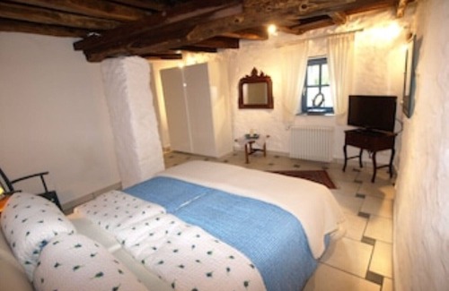 Varavo Superiore Apartment | "La Vigna" in the country house, 154sqm, pool, wifi, 360 degree video