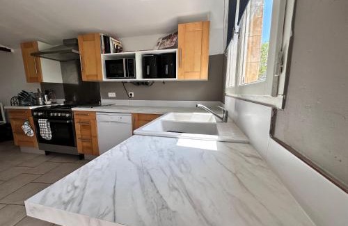 Saint-Justin House | La Villa a Bel-Endroit