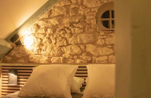 Montigny-Lencoup Villa | La Villa Aliénor - Spa et Cinéroom