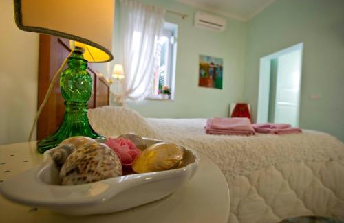 Taranto Apartment | La Villa Della Meda