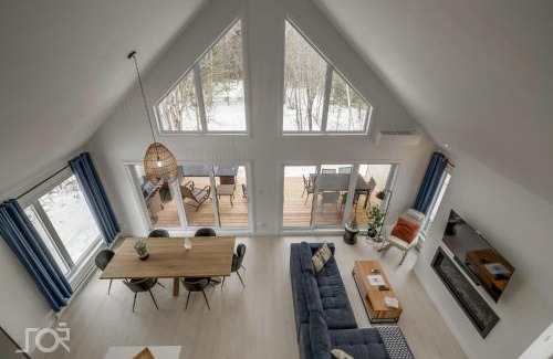 Pont-Rouge Ski Chalet | La Villa des Lucioles & SPA