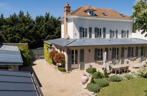 Saint-Nom-la-Breteche House | La Villa Estrella - Piscine Chauffée et Jacuzzi