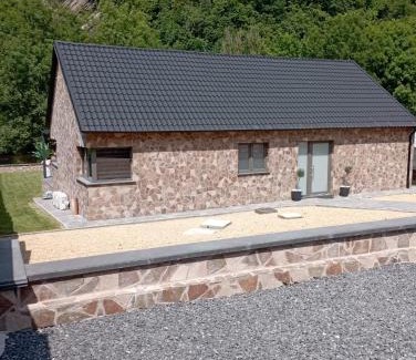 Comblain-au-Pont Villa | La Villa les pieds dans leau