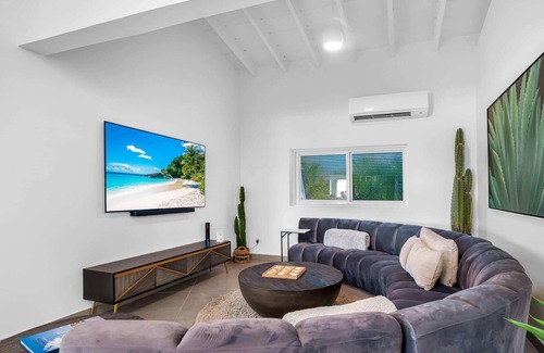 Pelican Key Villa | La Villa Salée in Pelican by Personal Villas - Casual Elegance and Relaxation
