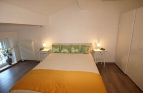 Varavo Superiore Condo | "La Vista" in the country house, 75 sqm, pool, WiFi, air conditioning, video 360 degrees