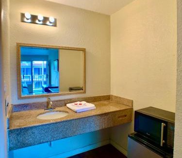 Gulf Highlands Hotel | LA VISTA INN