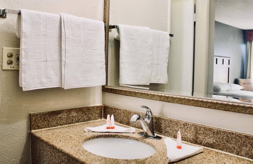 Gulf Highlands Hotel | La Vista Inn