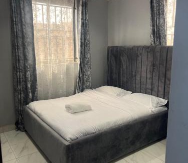Munyonyo Apartment | La vue suites