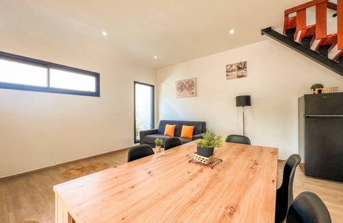 Petite-ÃŽle Villa | La Willa, swimming pool and private parking! Sea and footpath access