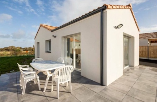Prefailles House | La Yole - 2 steps from the beach and village (PMR)