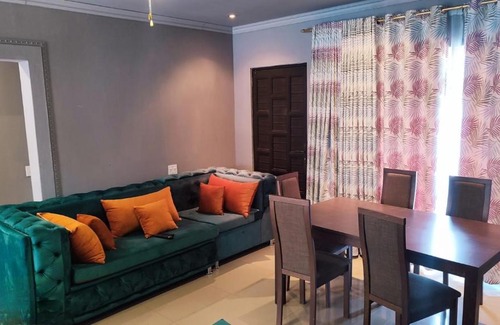 Jozini House | Labas Travellers Guesthouse