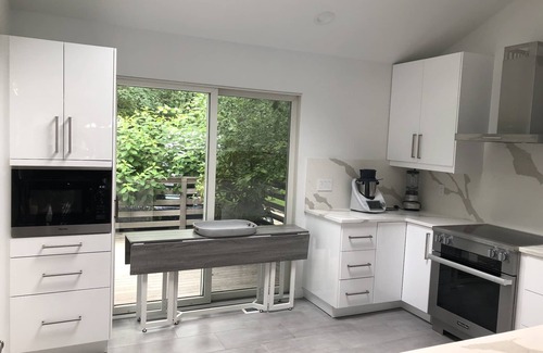 East Hampton North House | Labor Day escape East Hampton Village Fringe