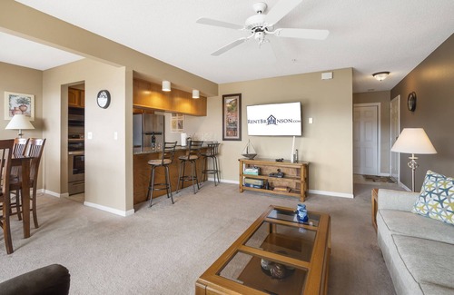 Indian Point Condo | Labor Day Open! Newly Updated Condo! Beautiful Lake View-Great Location!