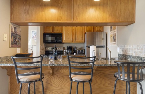 Indian Point Condo | Labor Day Open! Newly Updated Condo! Beautiful Lake View-Great Location!