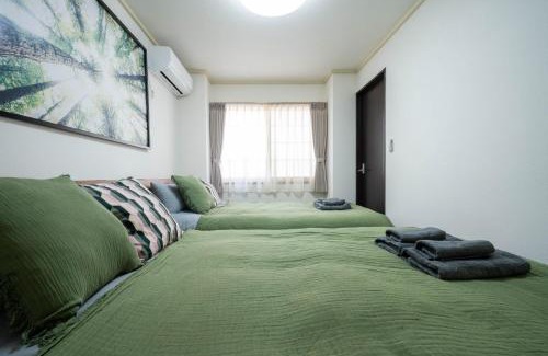 Chuo-ku Apartment | Labradorite