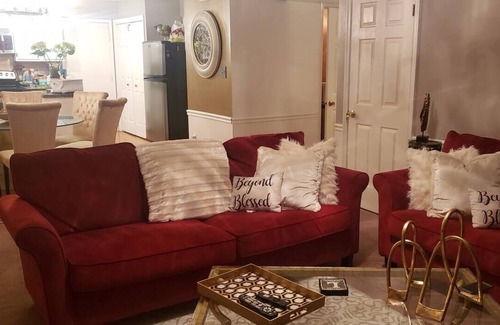 Waldorf House | LaCasa near MGM/National Harbor