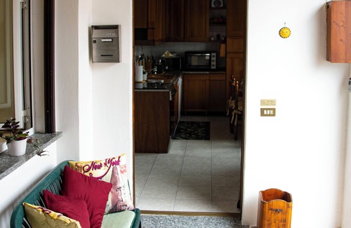 Varano Borghi Apartment | LaCasaDeiNonni - Lakes&Relax