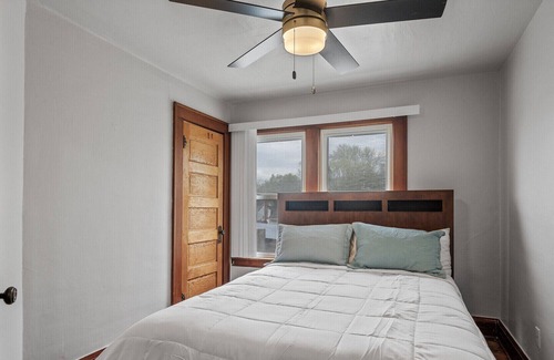 Cottage Grove House | LaChapelle