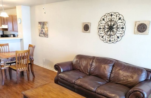 Heritage House | LACKLAND AFB, SEA WORLD, NW San Antonio