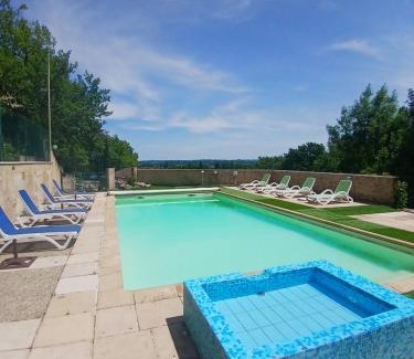 Auch House | Lacoume Saint Jacques