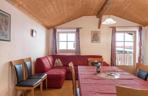 Castelrotto Apartment | Ladinser Hof Reiterstube