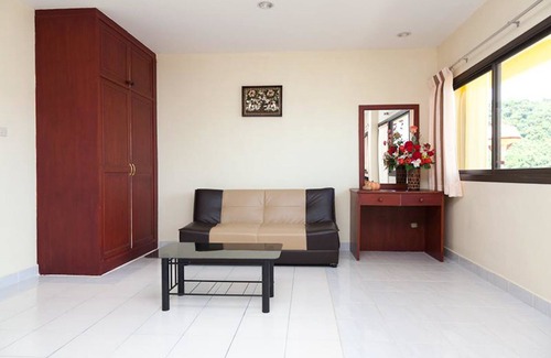 Ban Phe Hotel | Laemya Inn