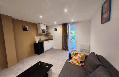 Seysses Apartment | Lafé, paisible studio