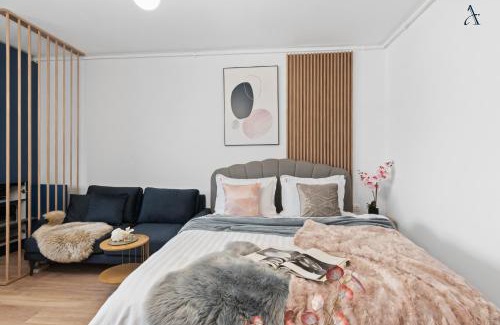 Otopeni Apartment | LaForesta Studio
