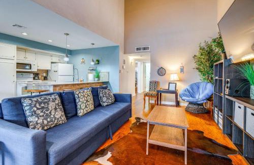 Point Venture House | Lago Vista Golf Getaway with Decks and Pool Access!