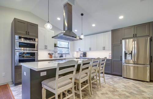 Highland Lake Estates House | Lago Vista Home w/Private Pool & Sport Court!