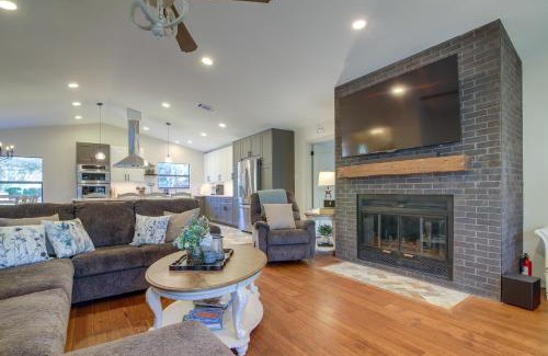 Highland Lake Estates House | Lago Vista Home with Private Pool and Sport Court!