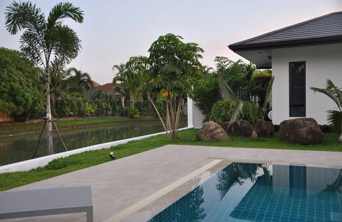 Rawai Villa | Lagoon - 3 BR Private Villa