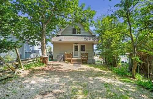 East Marion House | Lagoon Lodge: North Fork,Charming 3Br, Waterfront