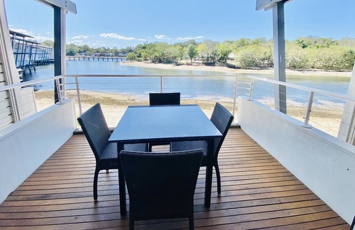 Gold Coast Apartment | Lagoon View 1 bed Sleeps 4 - Couran Cove Resort (Wheelchair Accessible)