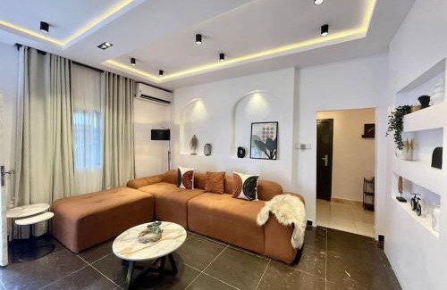 Oshodi-Isolo Apartment | Lagos Luxury Living - Fully Serviced 3 Bedroom Apartment