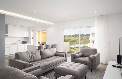 Funchal Apartment | LAGOS MODERN 1 WITH POOL by HOMING
